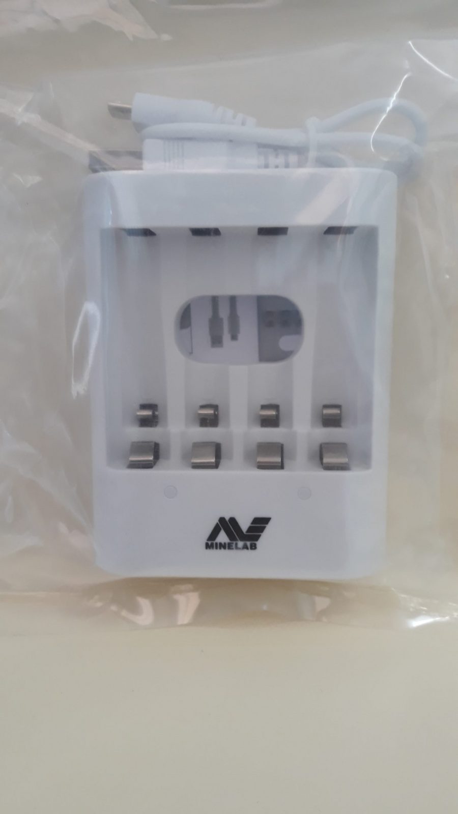 Minelab Vanquish USB Battery Charger – NEIC